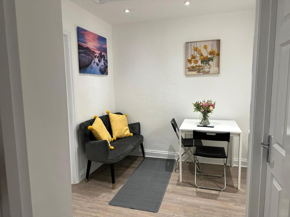 2 Bedroom Apartment Londres Exterior foto